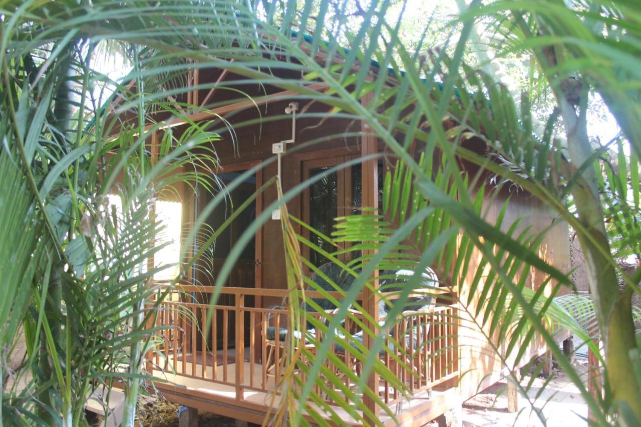 מוריג'ים Sea Bird Beach Cafe & Cottages מראה חיצוני תמונה