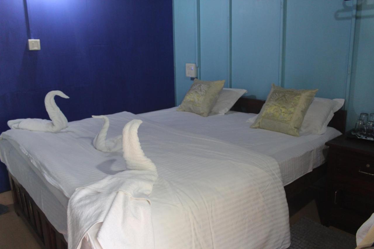 מוריג'ים Sea Bird Beach Cafe & Cottages מראה חיצוני תמונה